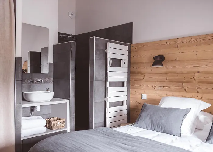 Les Hauts De Saint-lary * 생라리술랑