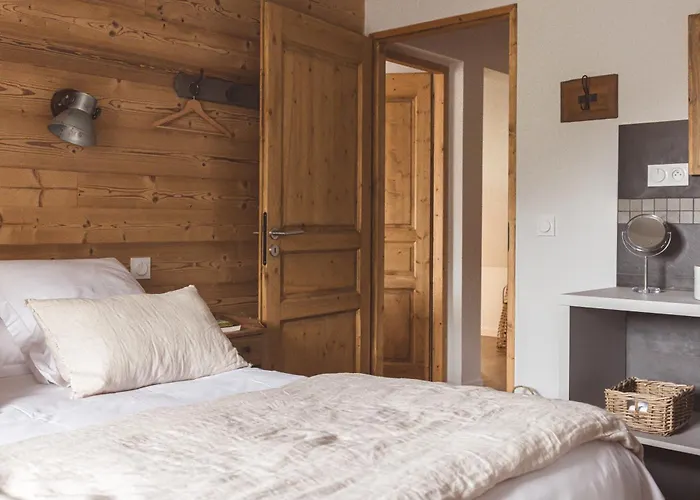 Les Hauts De Saint-lary 생라리술랑